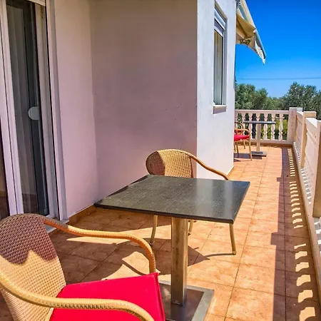 בית נופש Agathi Sun Set *