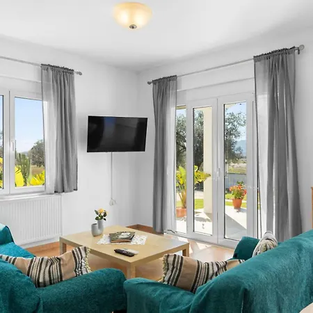 Agathi Sun Set * האראקי